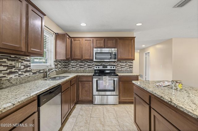 1683 PECAN Court, Orange Park, FL 32073