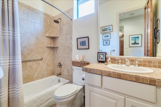 13 Borello DR, Austin, TX 78738