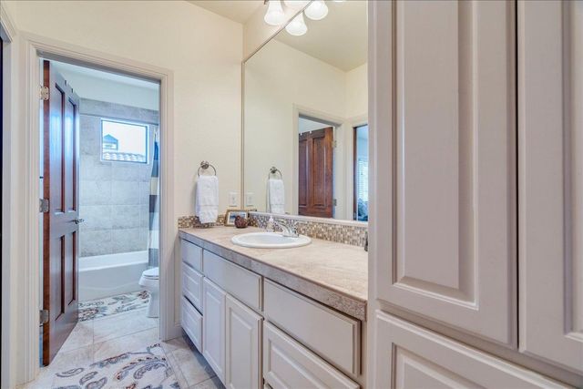 13 Borello DR, Austin, TX 78738