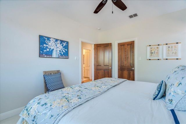 13 Borello DR, Austin, TX 78738