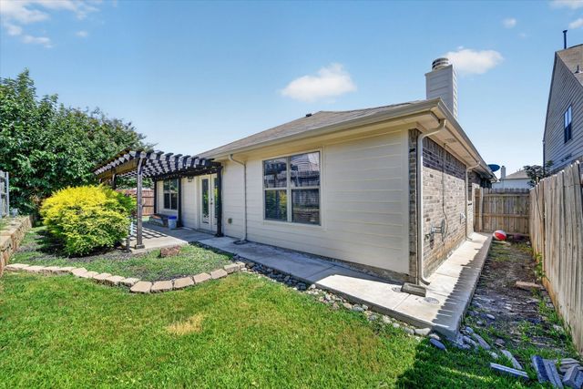 4205 Golden Sunset Court, Fort Worth, TX 76244