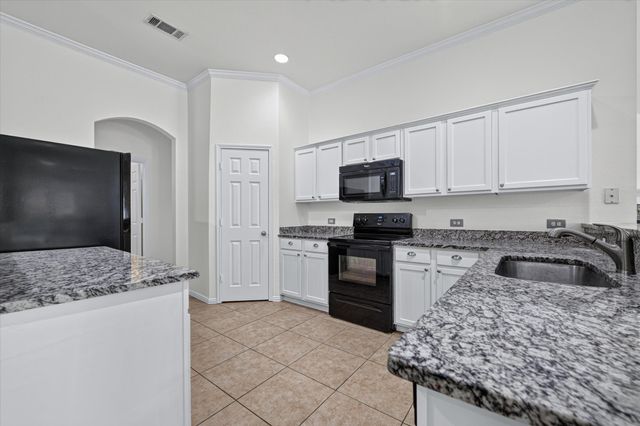 4205 Golden Sunset Court, Fort Worth, TX 76244