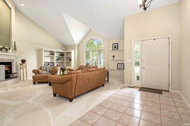 51630 Waterford Lane, Granger, IN 46530