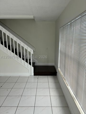 5023 E Society Pl E I, West Palm Beach, FL 33415