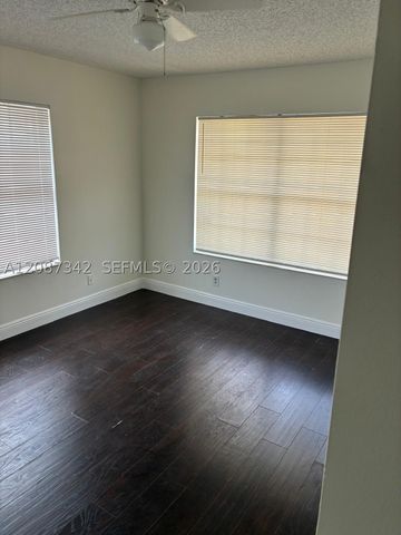5023 E Society Pl E I, West Palm Beach, FL 33415
