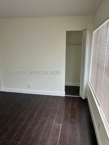 5023 E Society Pl E I, West Palm Beach, FL 33415