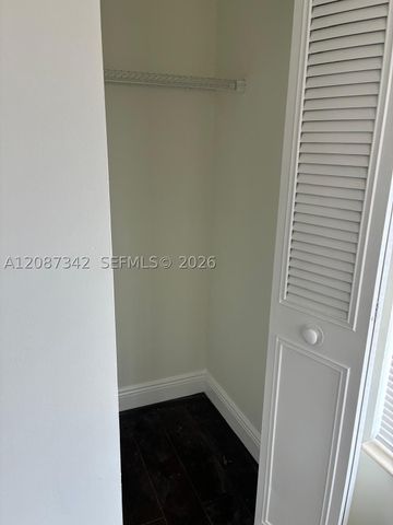 5023 E Society Pl E I, West Palm Beach, FL 33415
