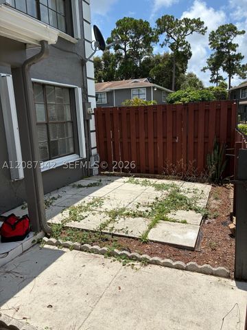 5023 E Society Pl E I, West Palm Beach, FL 33415