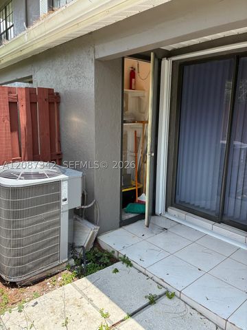 5023 E Society Pl E I, West Palm Beach, FL 33415