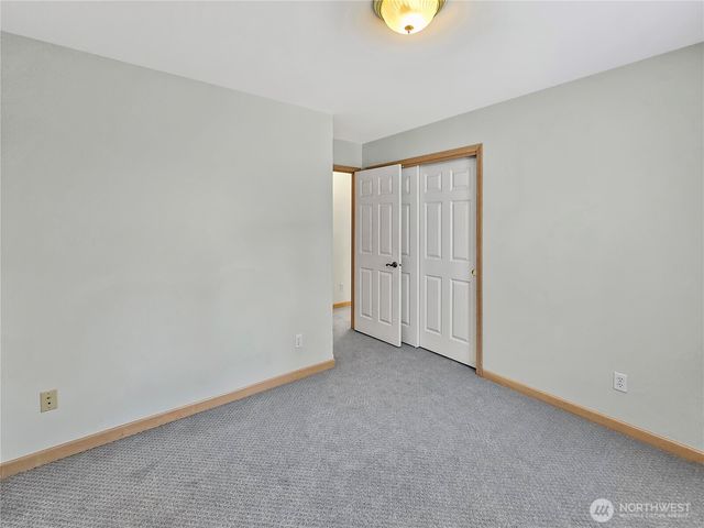 710 SW Echo Loop, Oak Harbor, WA 98277