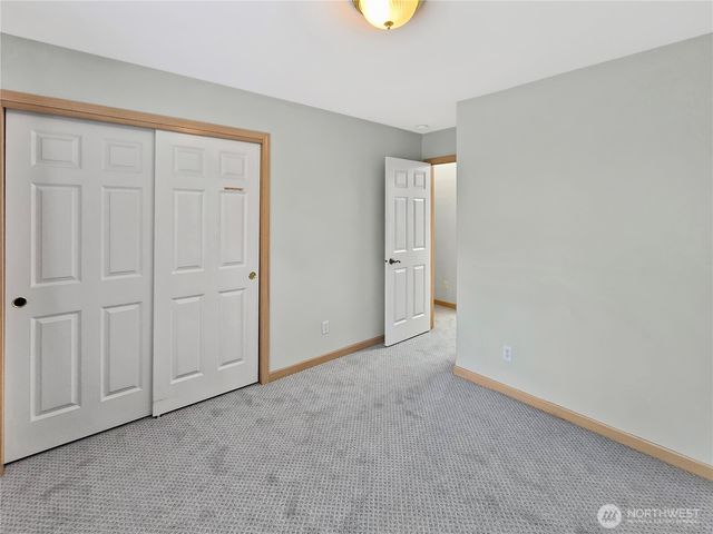 710 SW Echo Loop, Oak Harbor, WA 98277