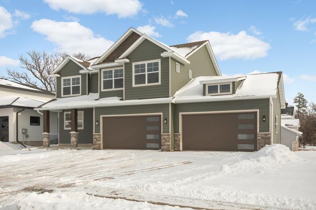 2164 Eustis Street, Roseville, MN 55113