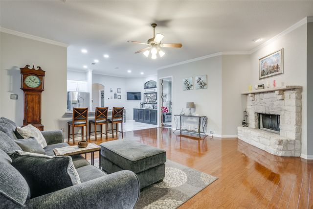 6931 La Cantera Drive, Fort Worth, TX 76108