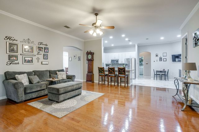 6931 La Cantera Drive, Fort Worth, TX 76108