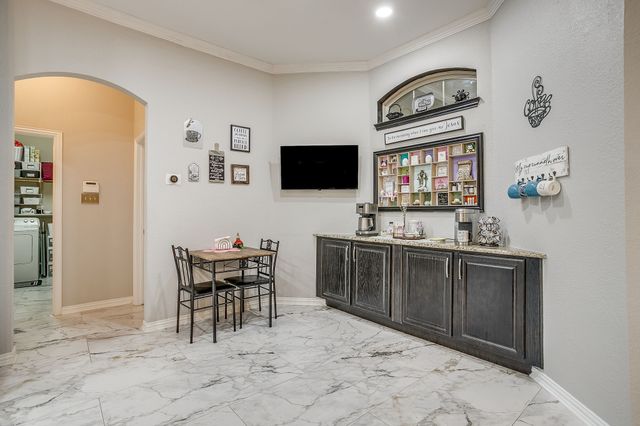 6931 La Cantera Drive, Fort Worth, TX 76108