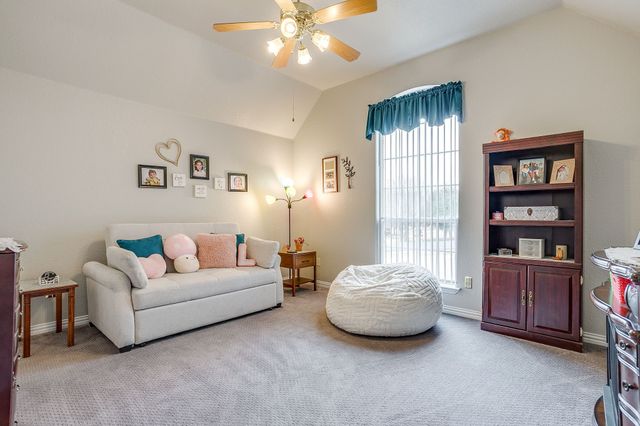 6931 La Cantera Drive, Fort Worth, TX 76108