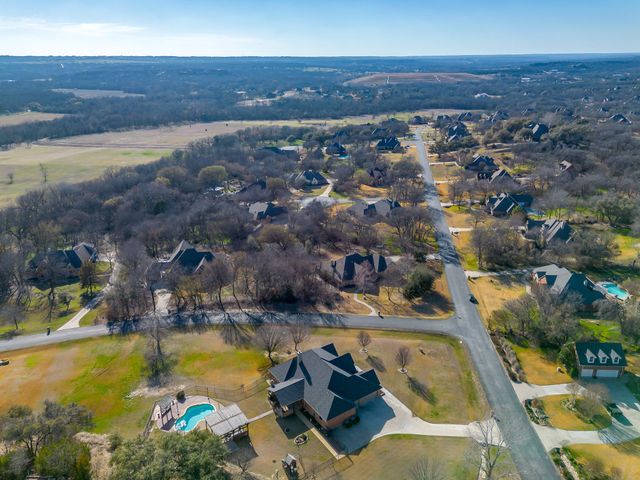 6931 La Cantera Drive, Fort Worth, TX 76108