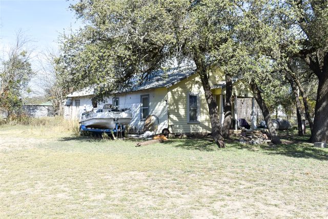 5605 Front Street, Rochelle, TX 76872