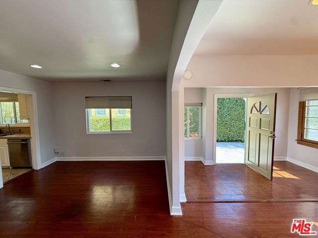5015 Edgewood Place, Los Angeles, CA 90019