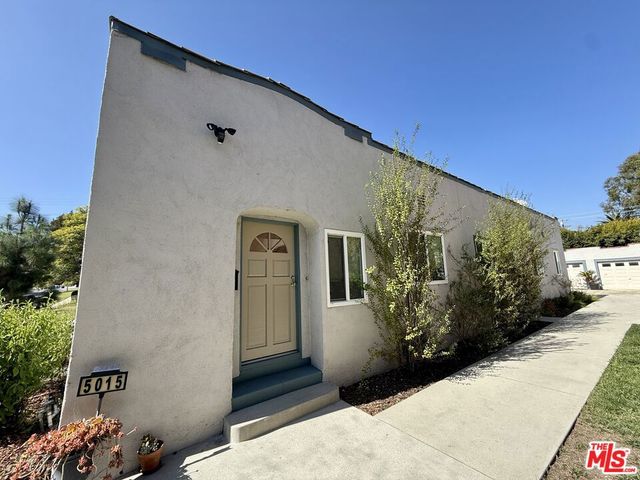 5015 Edgewood Place, Los Angeles, CA 90019