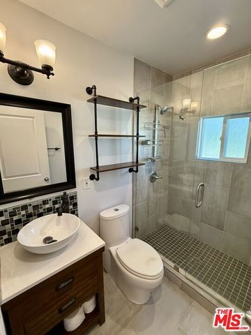 5015 Edgewood Place, Los Angeles, CA 90019