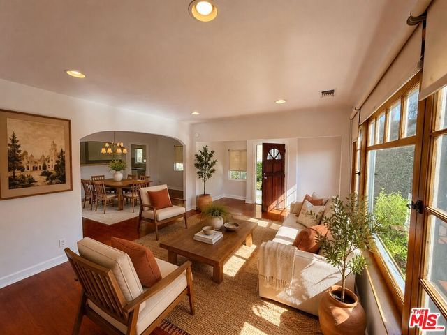 5015 Edgewood Place, Los Angeles, CA 90019