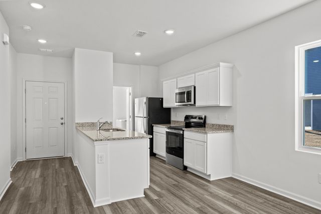 450 Castillo Dr., Loris, SC 29569