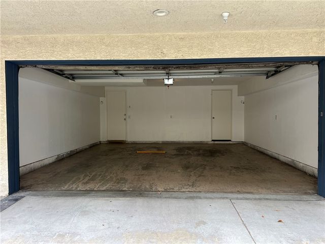 711 W Duarte D, Monrovia, CA 91016