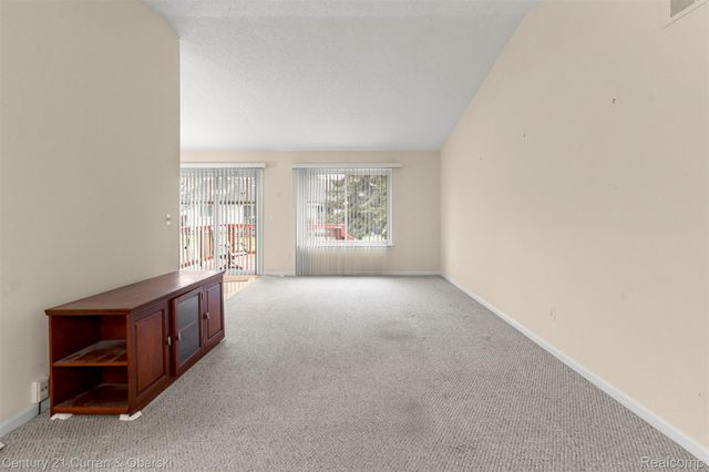 14823 Paris Court, Allen Park, MI 48101