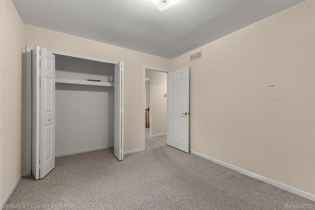 14823 Paris Court, Allen Park, MI 48101