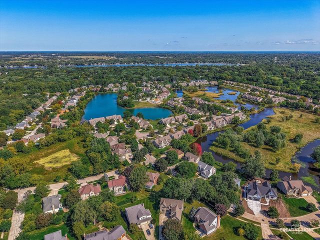 1099 Boneset Drive, Crystal Lake, IL 60014