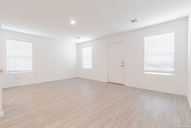 9447 Tarbutton Trl, San Antonio, TX 78211