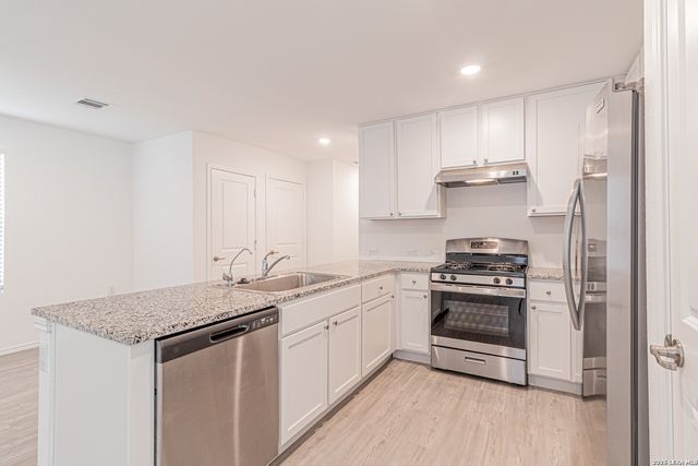 9447 Tarbutton Trl, San Antonio, TX 78211
