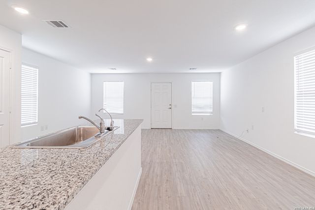 9447 Tarbutton Trl, San Antonio, TX 78211