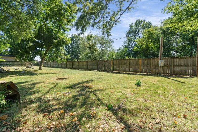 11 Deerwood Dr, Conway, AR 72034