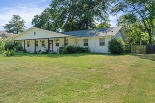 11 Deerwood Dr, Conway, AR 72034