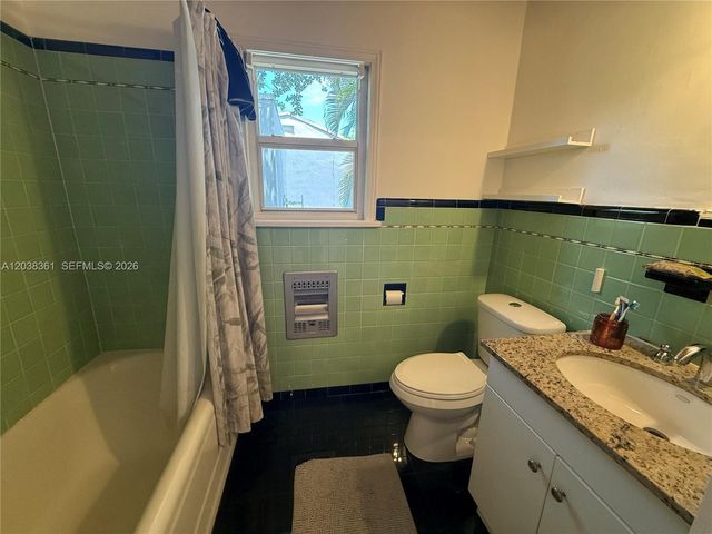 1719 Hayes St, Hollywood, FL 33020