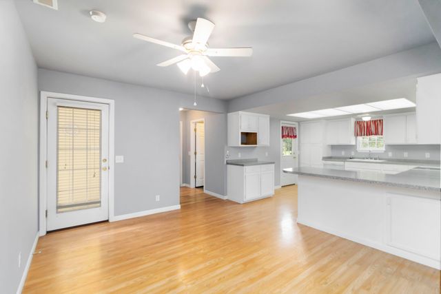 6193 Hunters Glen Road, Seligman, MO 65745
