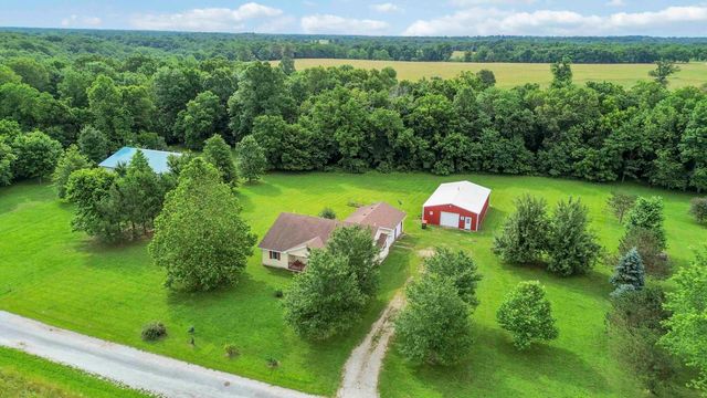6193 Hunters Glen Road, Seligman, MO 65745