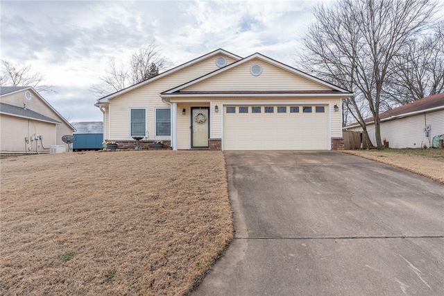 407 Timber View Lane, Van Buren, AR 72956