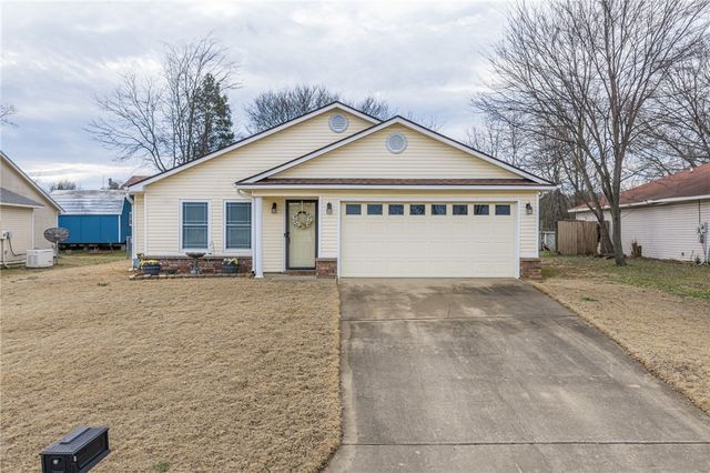 407 Timber View Lane, Van Buren, AR 72956