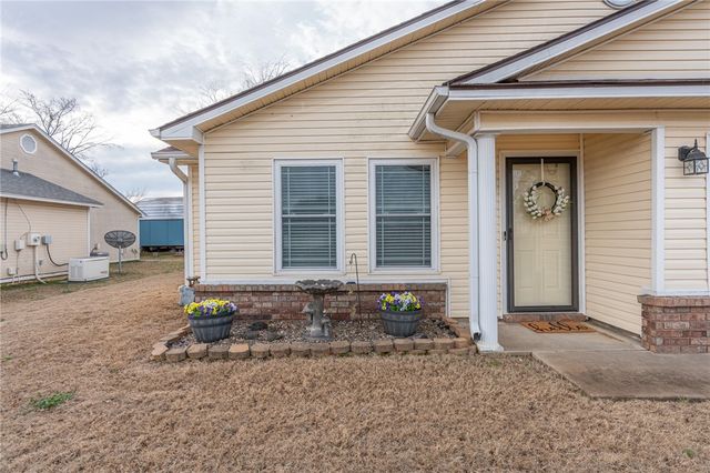 407 Timber View Lane, Van Buren, AR 72956