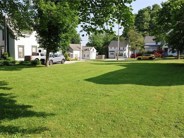 8 Diamond Street, St. Albans City, VT 05478