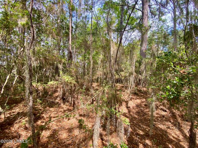 2237 B.E. Wheatley, Beaufort, SC 29902