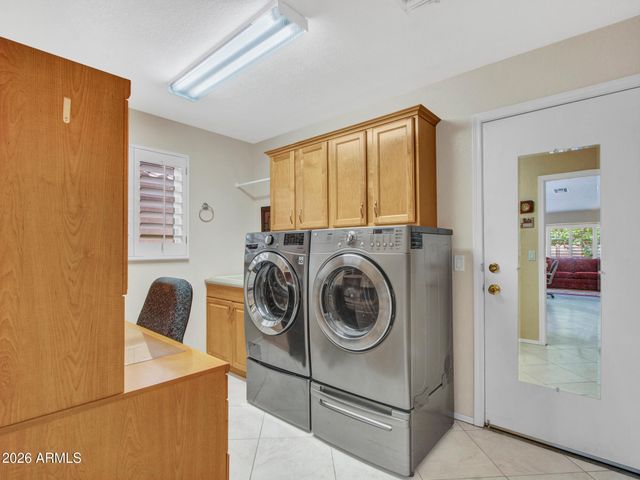 8534 W WESCOTT Drive, Peoria, AZ 85382