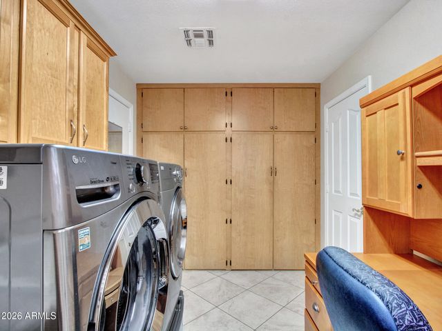 8534 W WESCOTT Drive, Peoria, AZ 85382