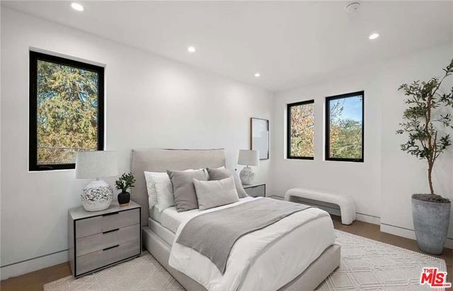 4453 Gentry Avenue, Valley Village, CA 91607