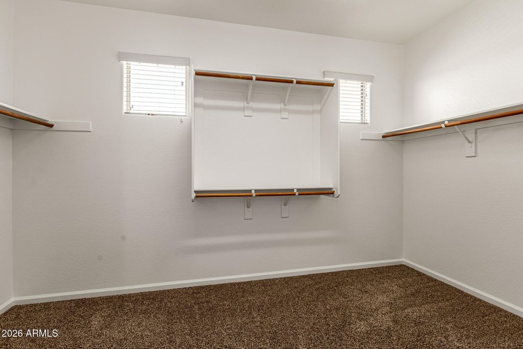 Image 15 of property listing at 1812 W LACEWOOD Place, Phoenix, AZ 85045