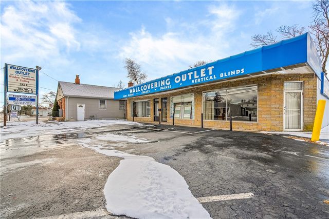 1689 Warwick Avenue, Warwick, RI 02889