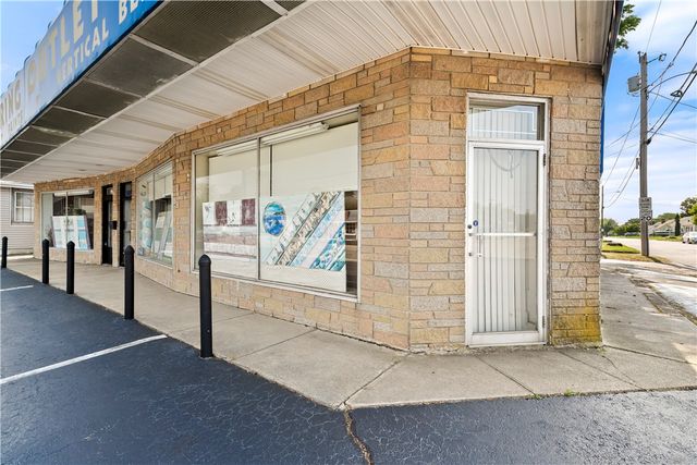 1689 Warwick Avenue, Warwick, RI 02889